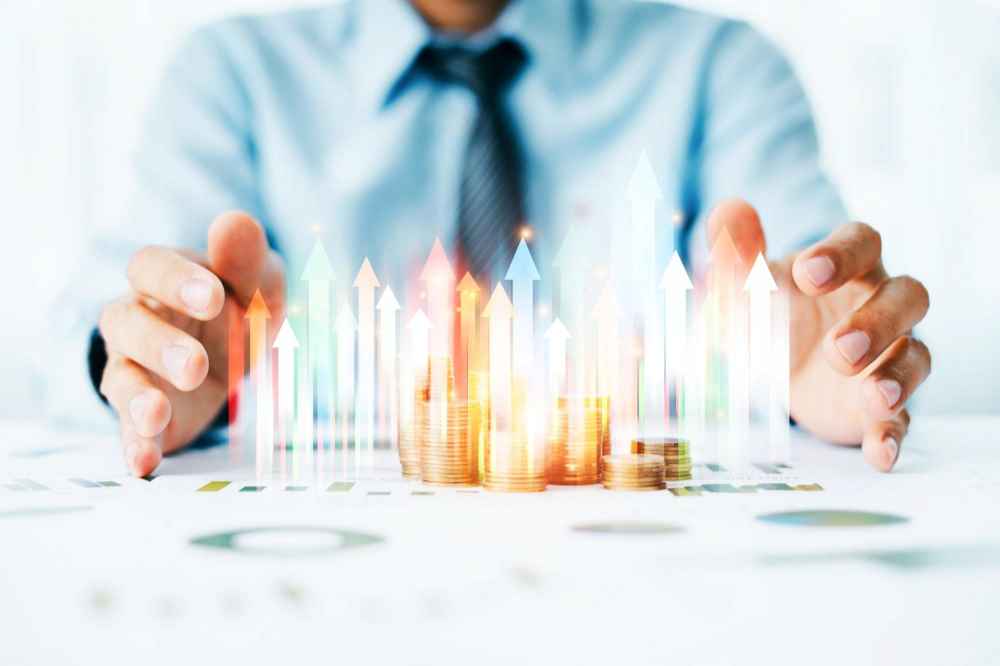 企業貸款是指銀行或金融機構提供資金給企業,用於支持公司營運、設備投資、擴張市場或其他財務需求。而企業融資則是更廣義的資金取得方式,除了銀行貸款外,還包含:融資公司、租賃公司、政府政策貸款