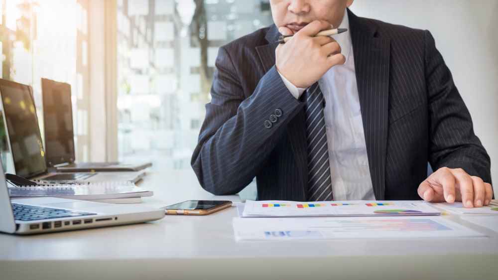 如何從現金流危機中脫困?專業解析融資租賃的影響與解決方法!現金流的健康運作是企業穩健發展的基礎,但您是否曾經因為租賃融資的短期壓力,讓營運陷入困境? OK111將帶您深入剖析為什麼融資租賃常使企業「越借越窮」,教您從根本改善財務結構,打造穩定且可持續的現金流。